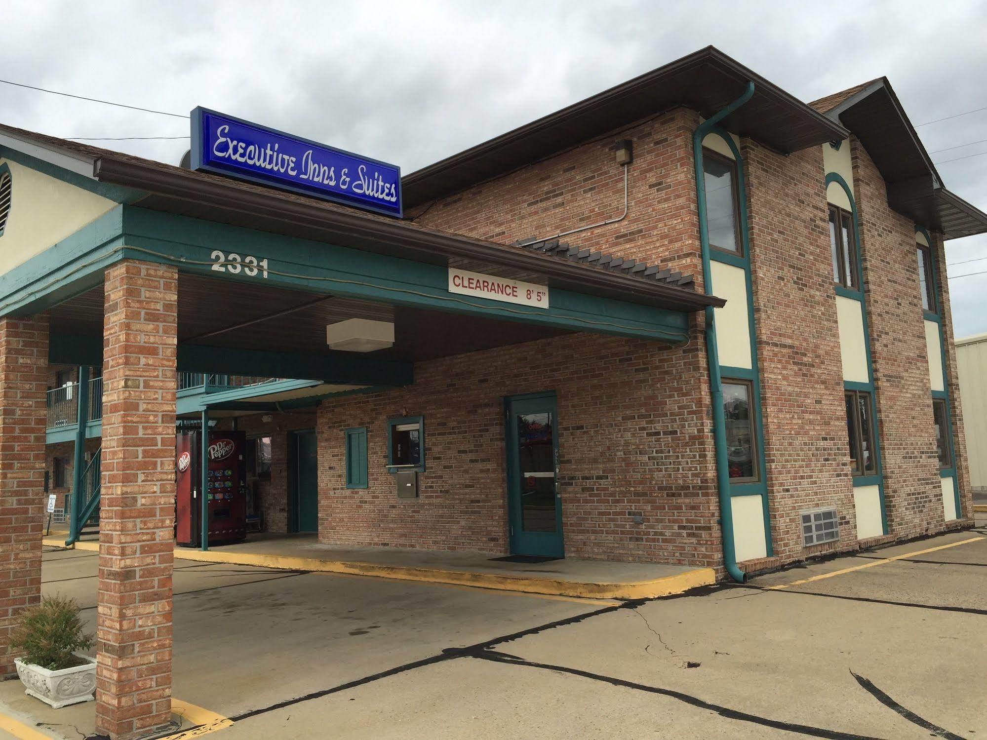Executive Inn And Suites Dyersburg Extérieur photo